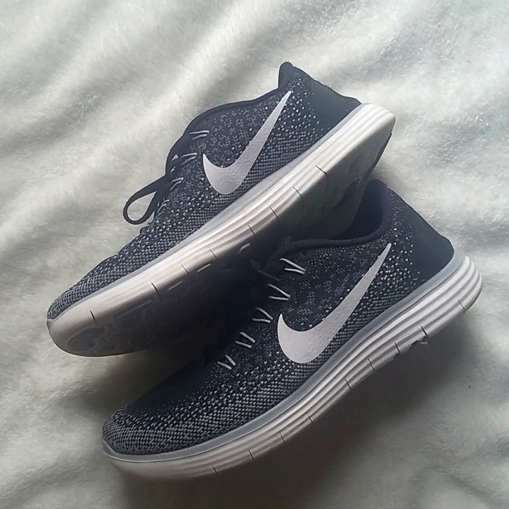 Nike free running shoes